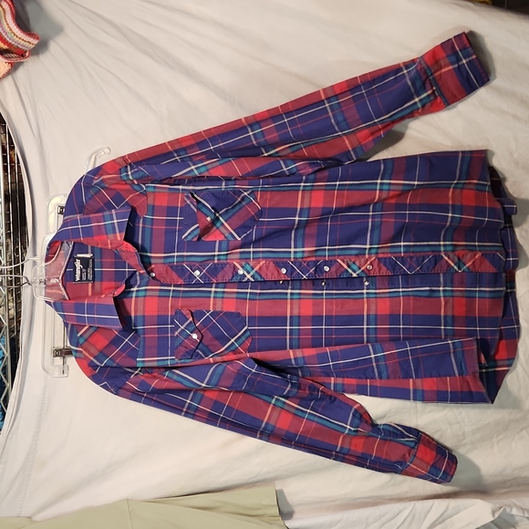 Vtg Wrangler Cowboy cut mens shirt Size 17 1/2 x 37 red & blue plaid